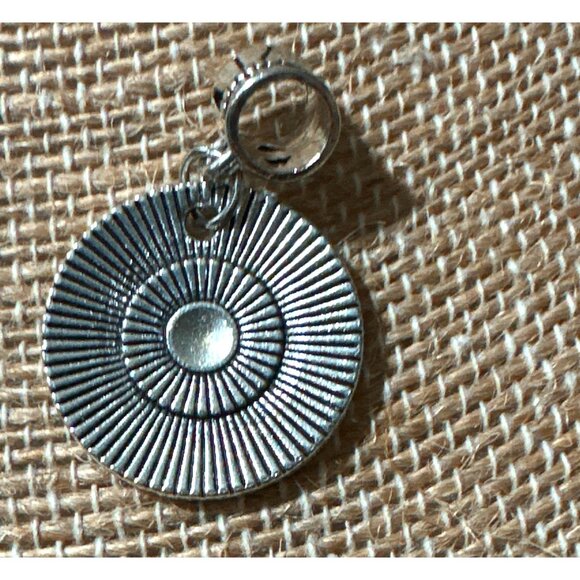 Inspirational Pendant Never Never Give Up Charm Motivation Silver Tone Medallion - Picture 3 of 4